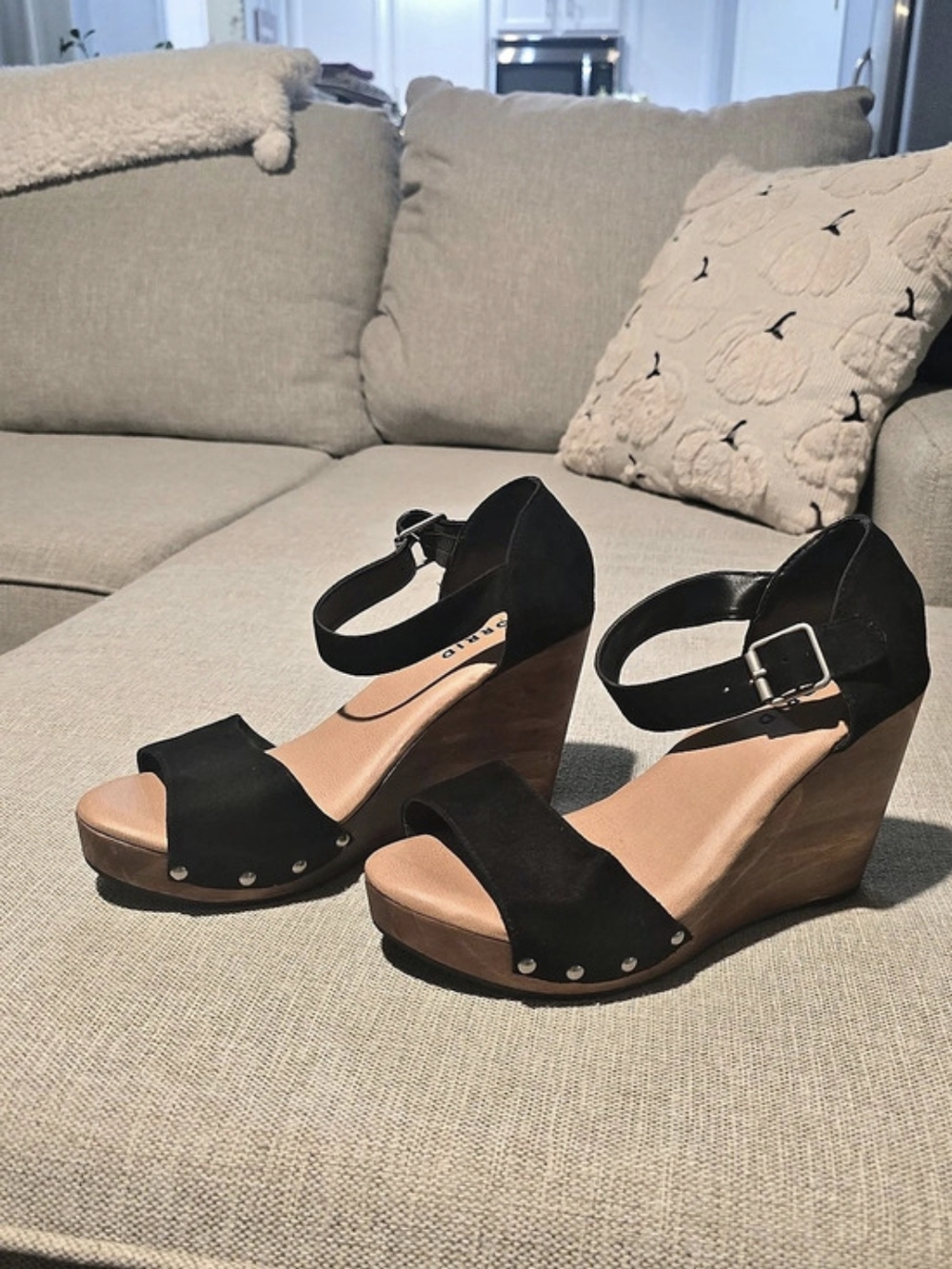 TORRID Platform Wood Wedge Sandal Black & Brown